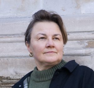 Gale Winskill, editor, coach and proofreader